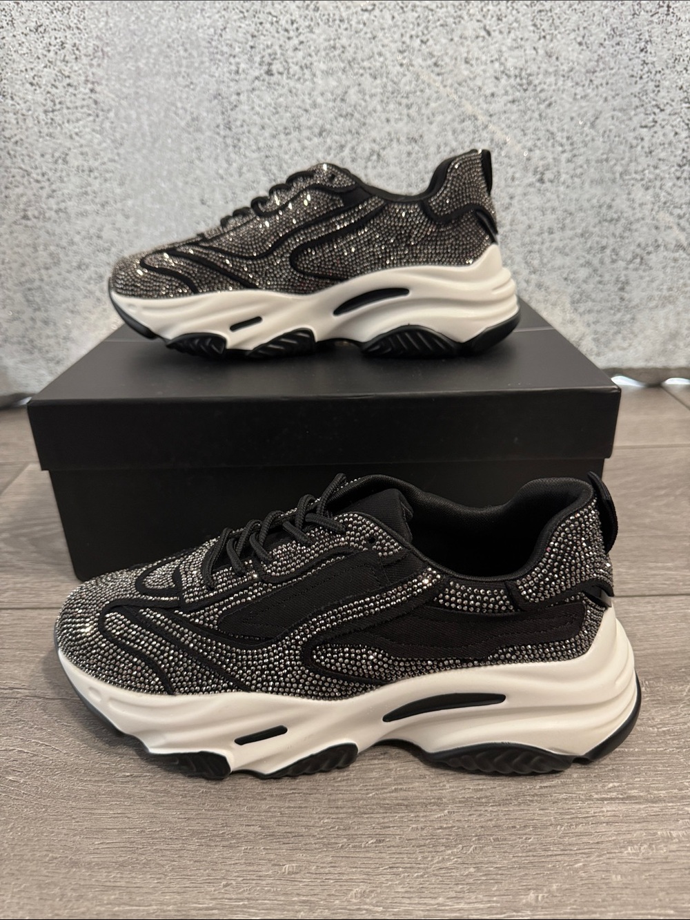 NWT Cape Robbin Black Studded Chunky Womens Sneakers
